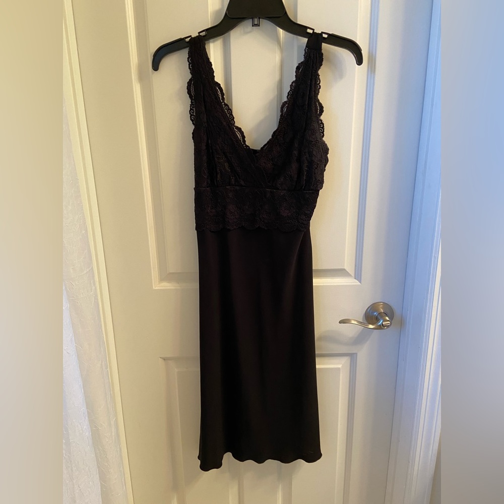 B Moss Dress with lace trim